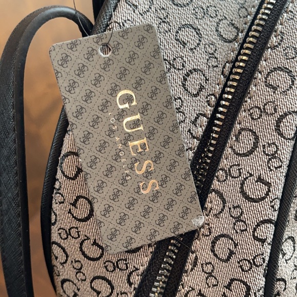 NWT Guess backpack - Picture 7 of 7